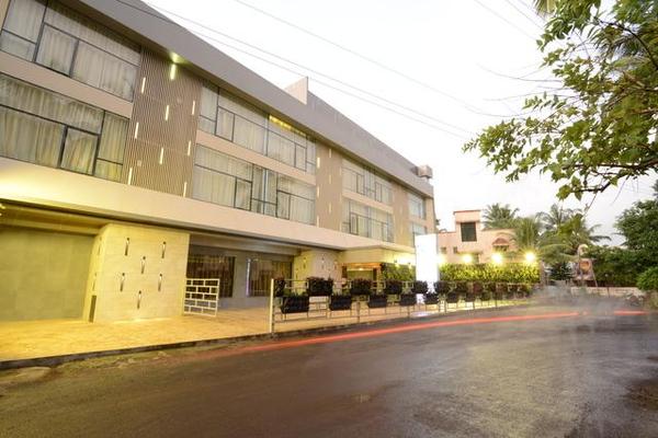 Hotel Maple Ivy